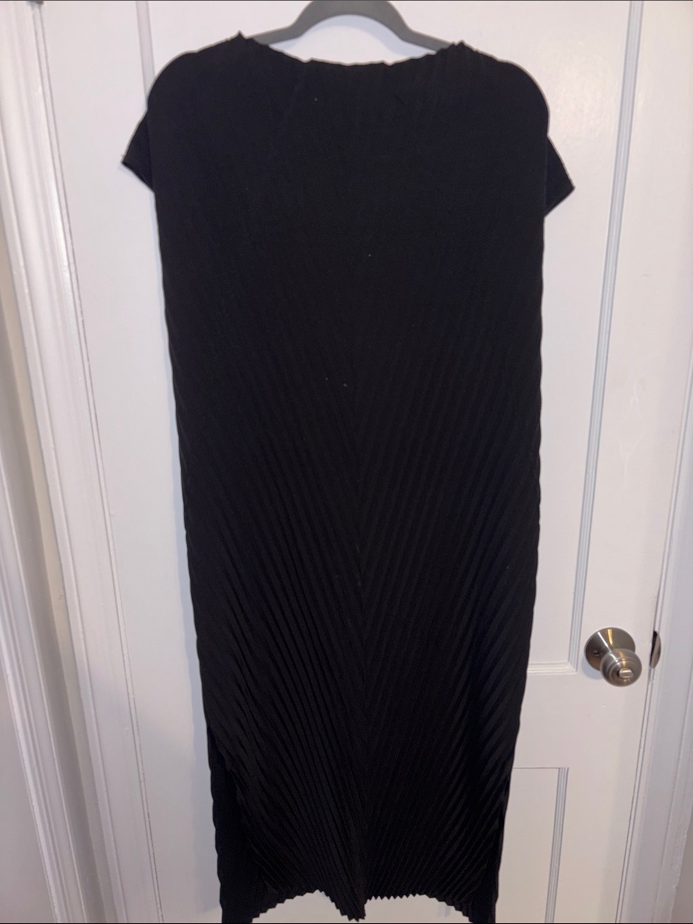 Classic Black Pleated Maxi Dress